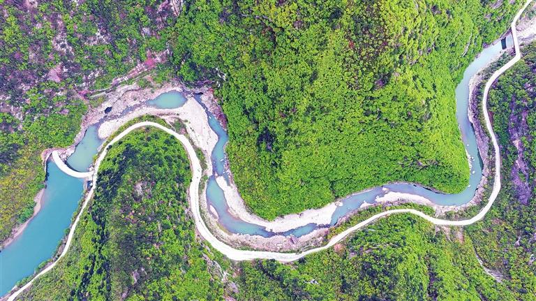 һ����Ͽ�� ��ɽ������