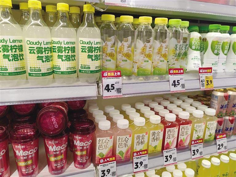 兰州饮品市场刮起“健康风” 碳酸饮料遇冷 无糖茶成新宠
